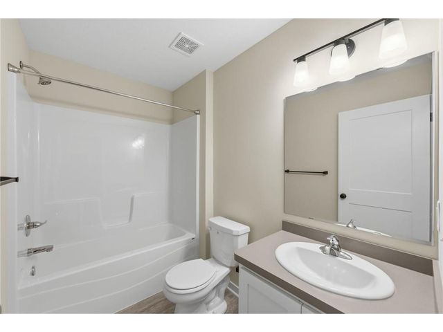 370 Mill Street, Osceola, WI 54020