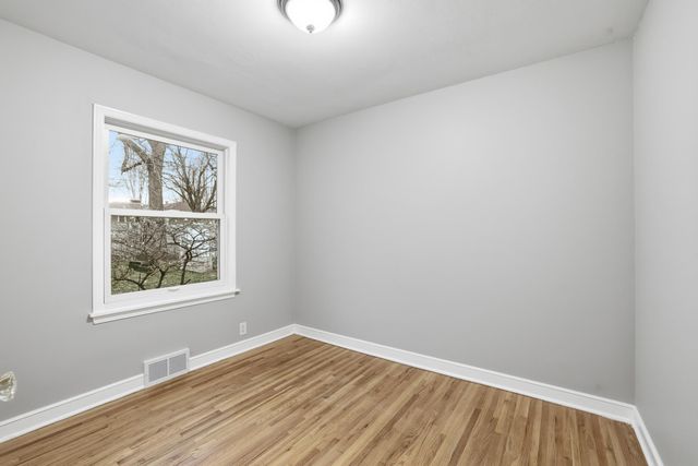 7208 Knox Avenue S, Richfield, MN 55423