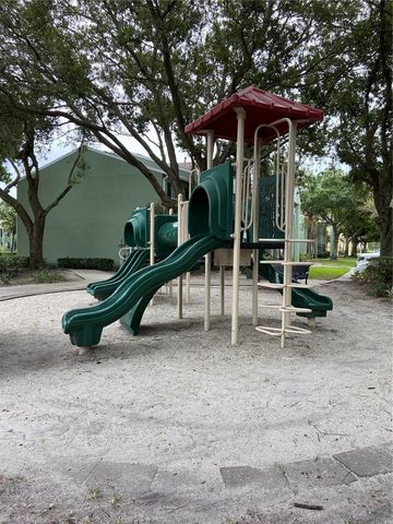2047 DIXIE BELLE DRIVE 2047H, Orlando, FL 32812