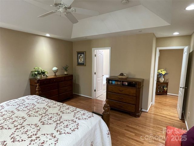 4040 Hereford Lane, Dallas, NC 28034