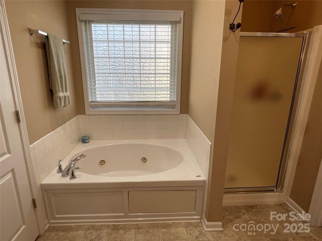 4040 Hereford Lane, Dallas, NC 28034