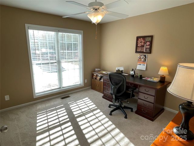 4040 Hereford Lane, Dallas, NC 28034