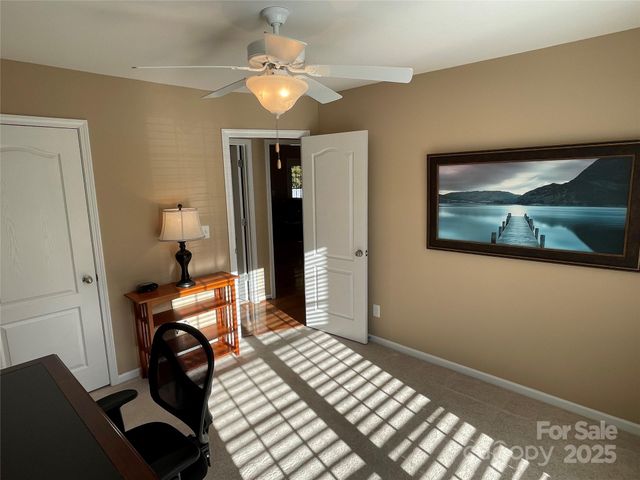 4040 Hereford Lane, Dallas, NC 28034