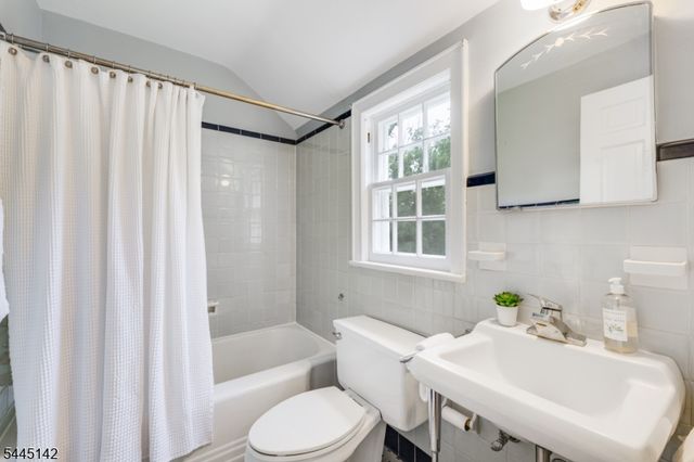 34 Colfax Rd, Springfield Twp., NJ 07081