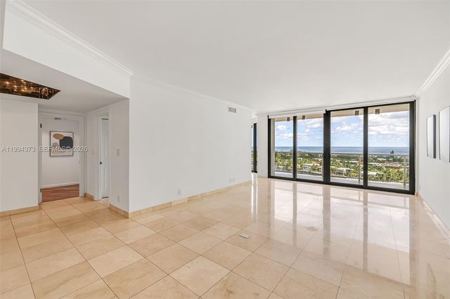 20281 E Country Club Dr 1412, Aventura, FL 33180