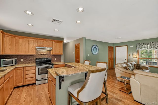 21 McGill Road, Monroe, NY 10950