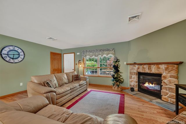 21 McGill Road, Monroe, NY 10950