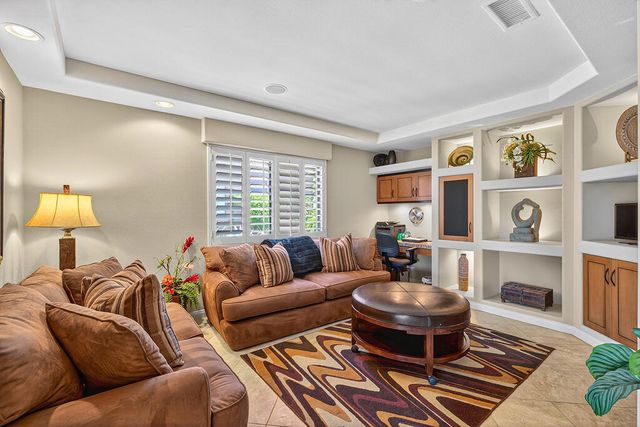 76391 Sweet Pea Way, Palm Desert, CA 92211