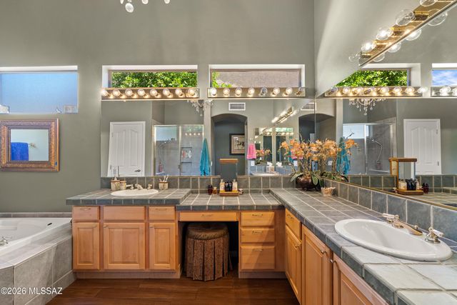38393 S Granite Crest Drive, Saddlebrooke, AZ 85739