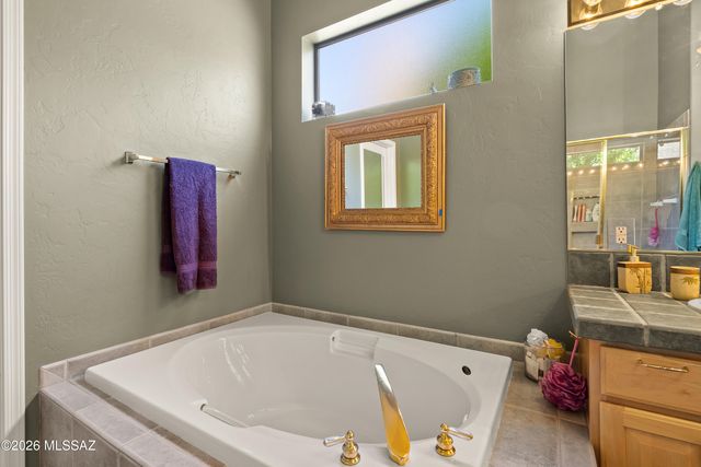 38393 S Granite Crest Drive, Saddlebrooke, AZ 85739