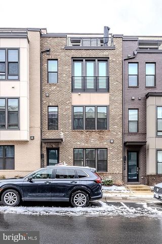 4653 CHARGER PL, Chantilly, VA 20151