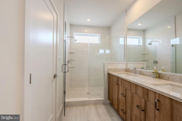 4653 CHARGER PL, Chantilly, VA 20151