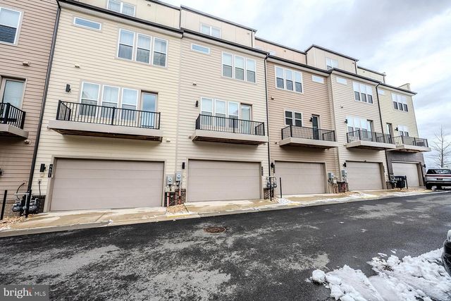 4653 CHARGER PL, Chantilly, VA 20151