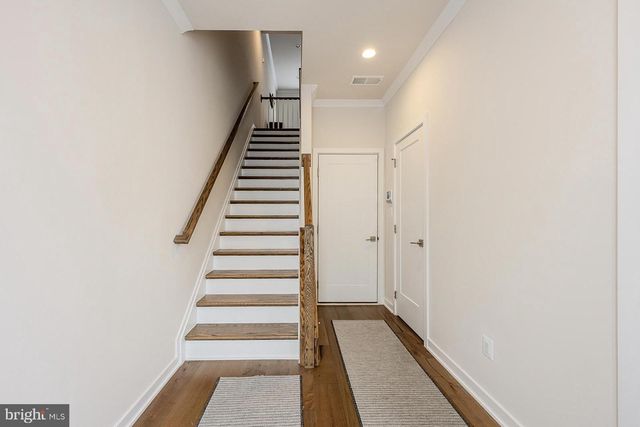 4653 CHARGER PL, Chantilly, VA 20151