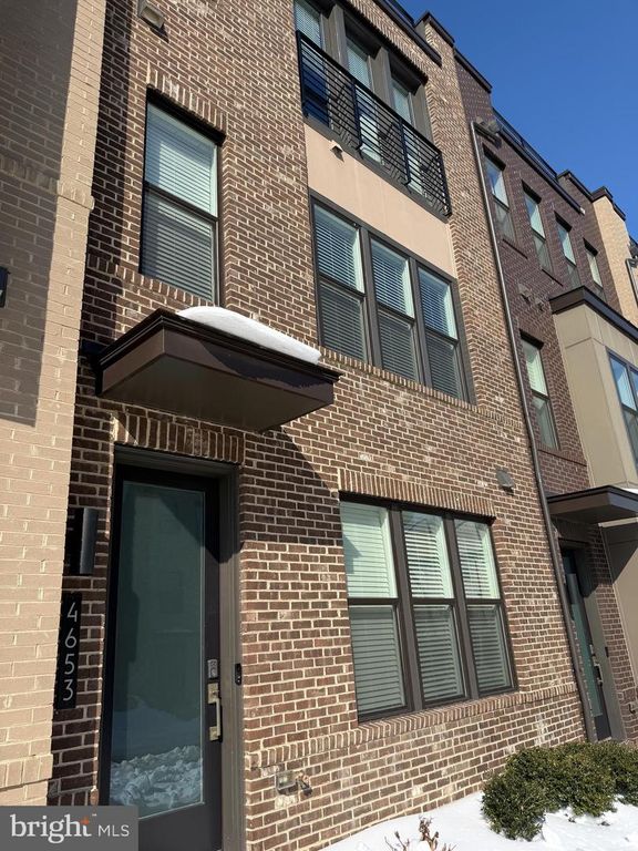 4653 CHARGER PL, Chantilly, VA 20151