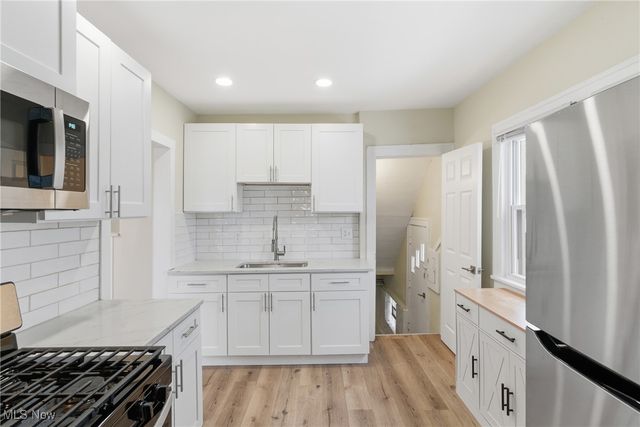 3501 W 129th Street, Cleveland, OH 44111