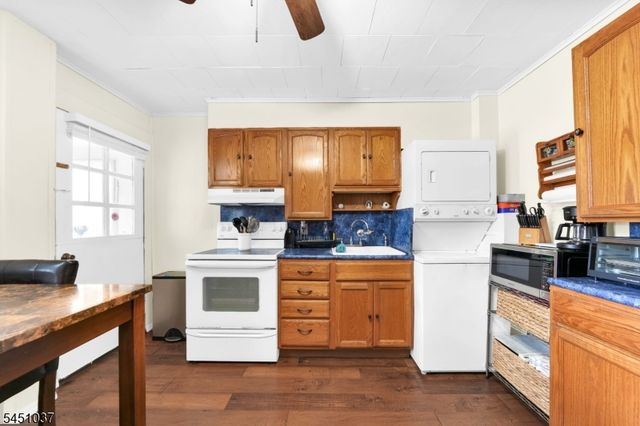 1376 Bryant St, Rahway City, NJ 07065