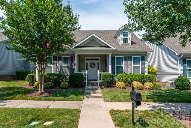 17718 Morehampton Avenue, Cornelius, NC 28031