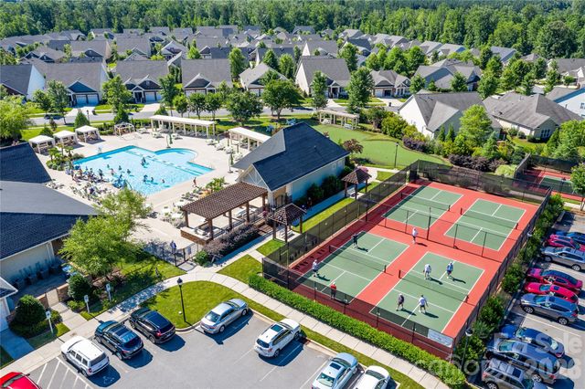 17718 Morehampton Avenue, Cornelius, NC 28031