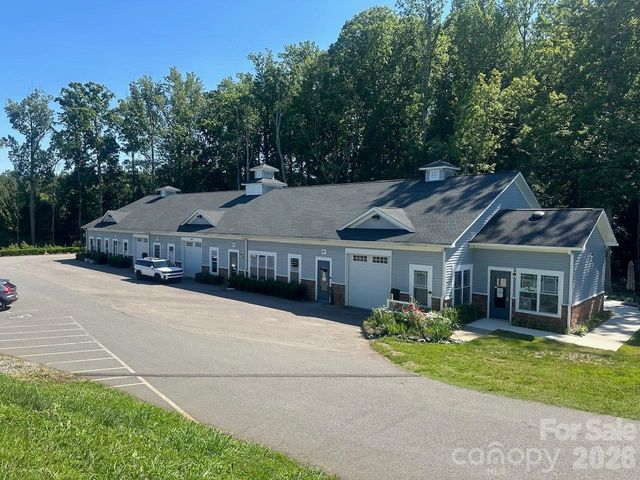 17718 Morehampton Avenue, Cornelius, NC 28031