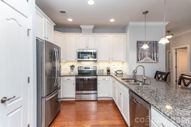 17718 Morehampton Avenue, Cornelius, NC 28031