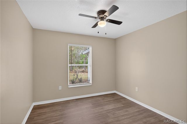 799 W Wycliffe Lane, Citrus Springs, FL 34434
