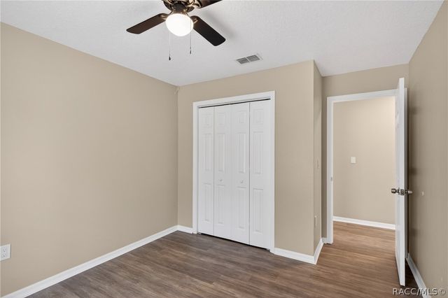 799 W Wycliffe Lane, Citrus Springs, FL 34434