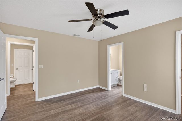 799 W Wycliffe Lane, Citrus Springs, FL 34434