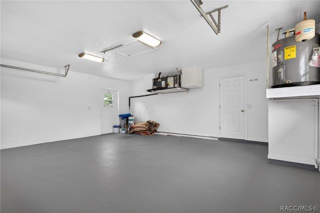 799 W Wycliffe Lane, Citrus Springs, FL 34434