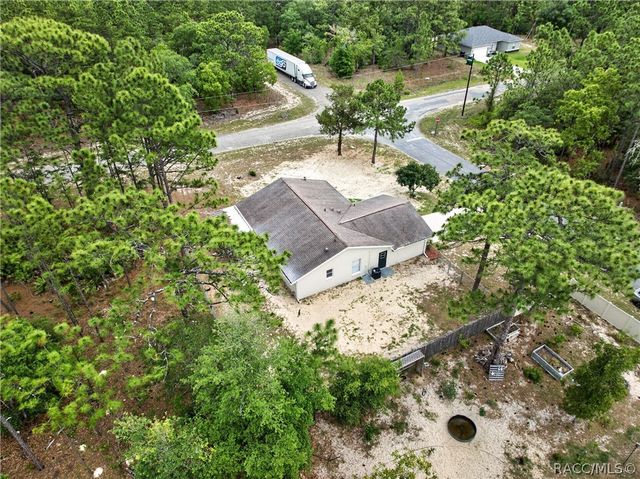 799 W Wycliffe Lane, Citrus Springs, FL 34434