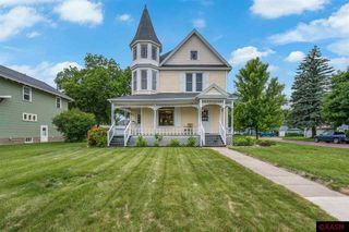 821 N Armstrong Boulevard, St. James, MN 56081