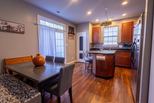 5436 Ann Arbor LN, Virginia Beach, VA 23464