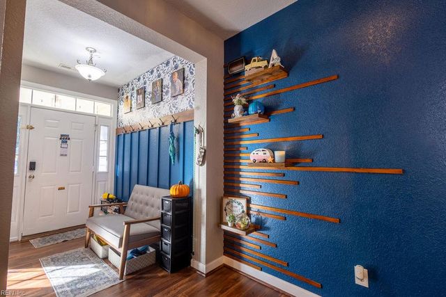 5436 Ann Arbor LN, Virginia Beach, VA 23464