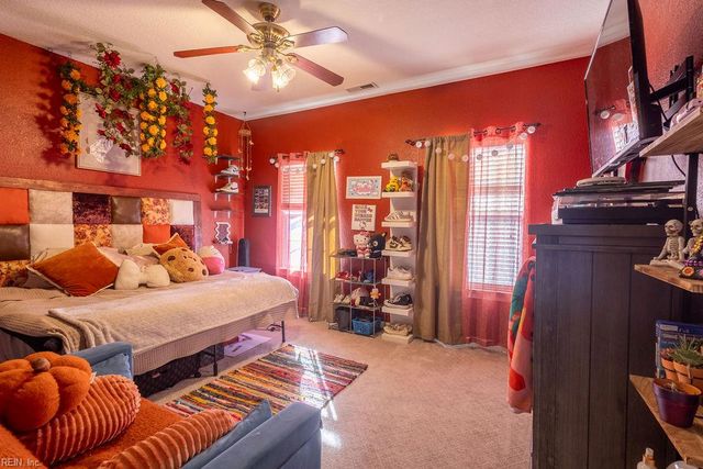 5436 Ann Arbor LN, Virginia Beach, VA 23464