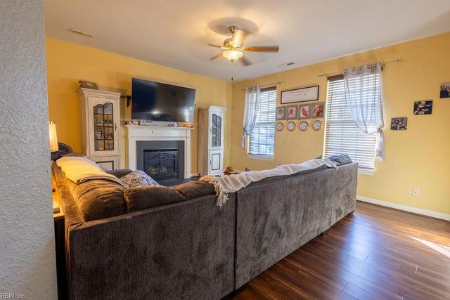 5436 Ann Arbor LN, Virginia Beach, VA 23464