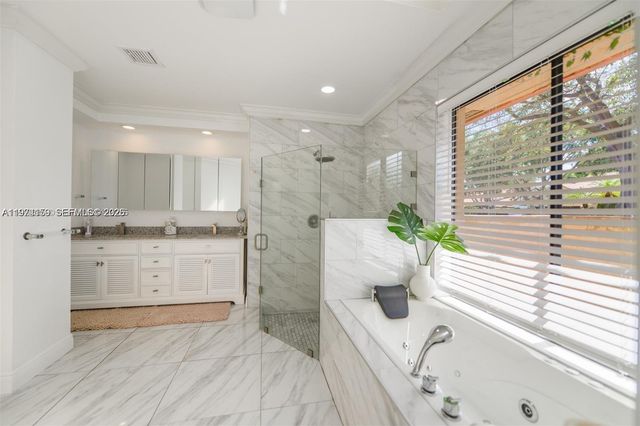 2900 NW 25th Way, Boca Raton, FL 33434