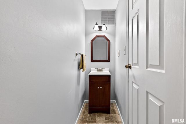 4211 N PATRICIA Court, Peoria, IL 61614