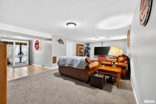 4211 N PATRICIA Court, Peoria, IL 61614