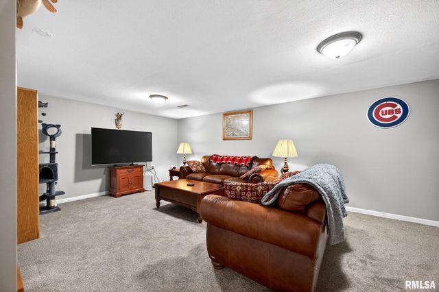 4211 N PATRICIA Court, Peoria, IL 61614