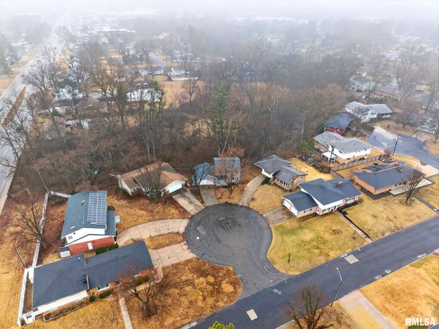 4211 N PATRICIA Court, Peoria, IL 61614