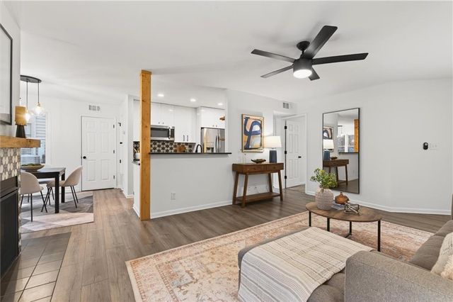 710 Garden Court, Atlanta, GA 30328