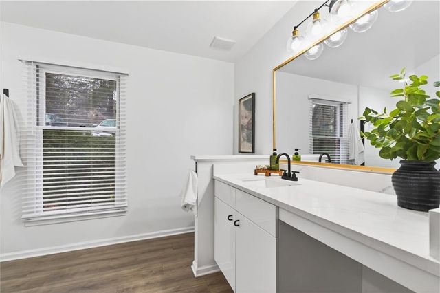 710 Garden Court, Atlanta, GA 30328