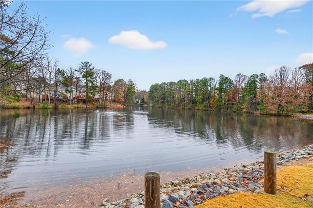 710 Garden Court, Atlanta, GA 30328