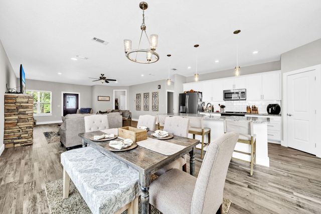 1512 E Ponderosa Road, Fort Walton Beach, FL 32547