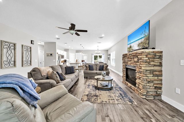 1512 E Ponderosa Road, Fort Walton Beach, FL 32547