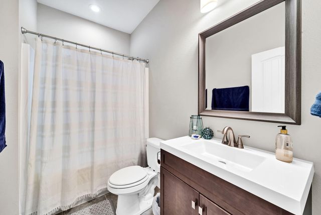 1512 E Ponderosa Road, Fort Walton Beach, FL 32547