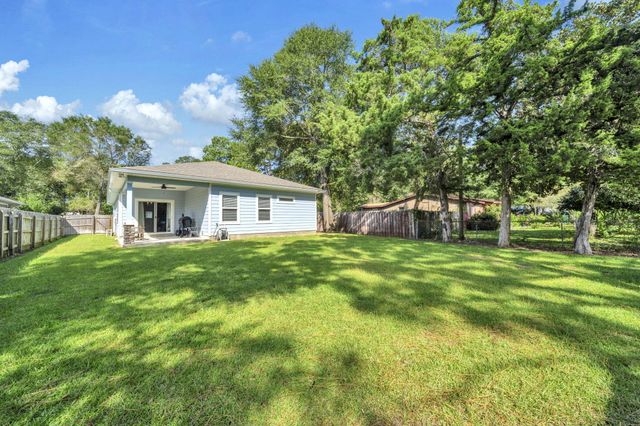 1512 E Ponderosa Road, Fort Walton Beach, FL 32547