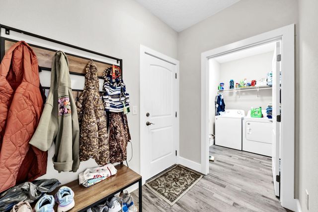 1512 E Ponderosa Road, Fort Walton Beach, FL 32547