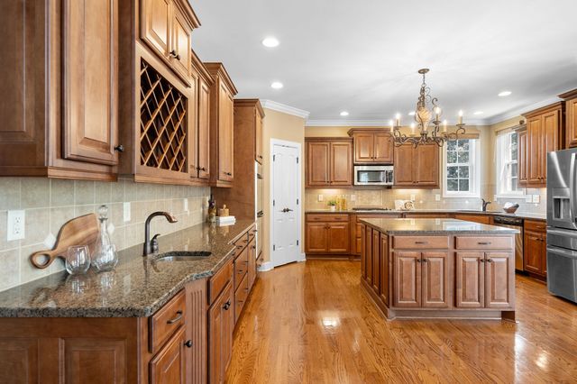 2003 Fishers Loop, Spring Hill, TN 37174
