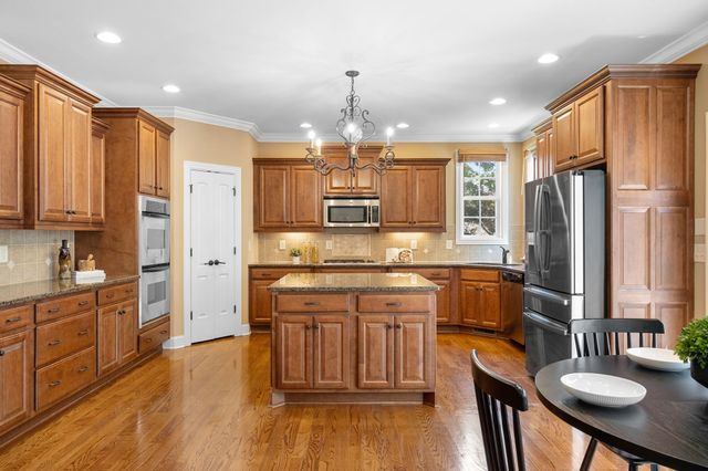 2003 Fishers Loop, Spring Hill, TN 37174